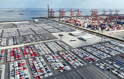 2022年我國貨物貿易進出口總值突破42萬億元，電子商務驅動增長7.7%